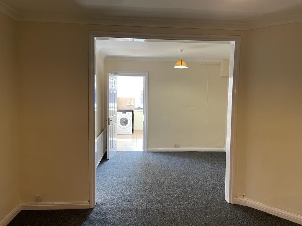 Property photo 3 of 29