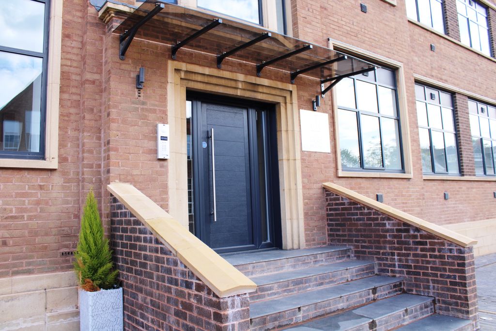 Property photo 3 of 9