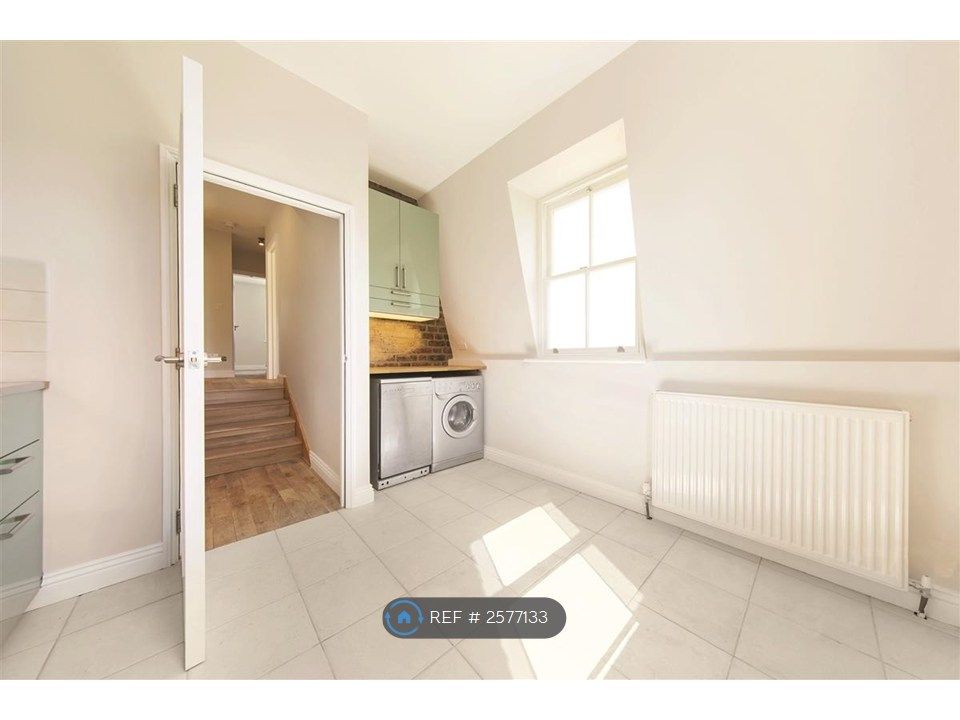 Property photo 2 of 21 Kitchen/Dining