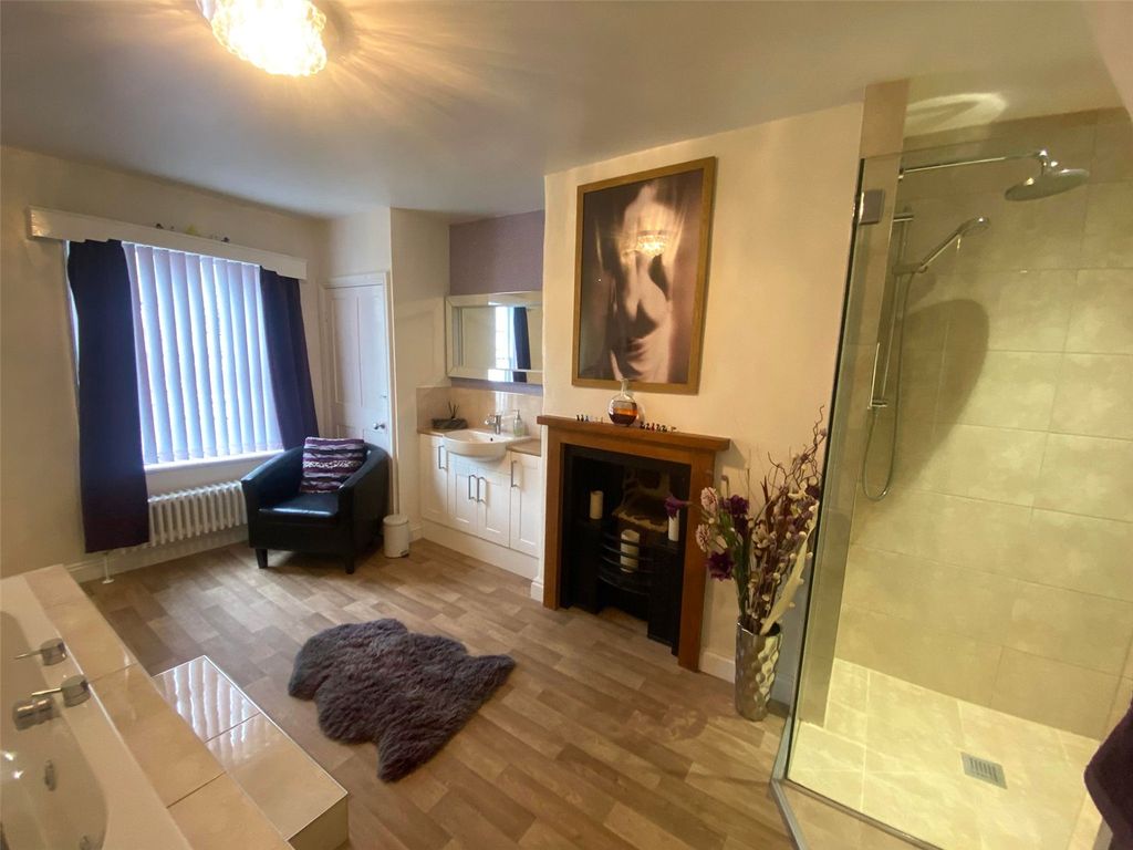 Property photo 3 of 24 Picture No. 10