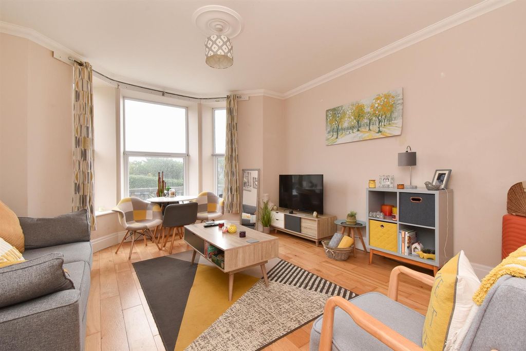 Property photo 1 of 12 Living Room