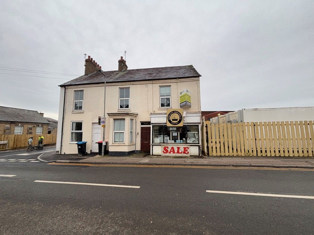 Property photo 2 of 8 Photo 4