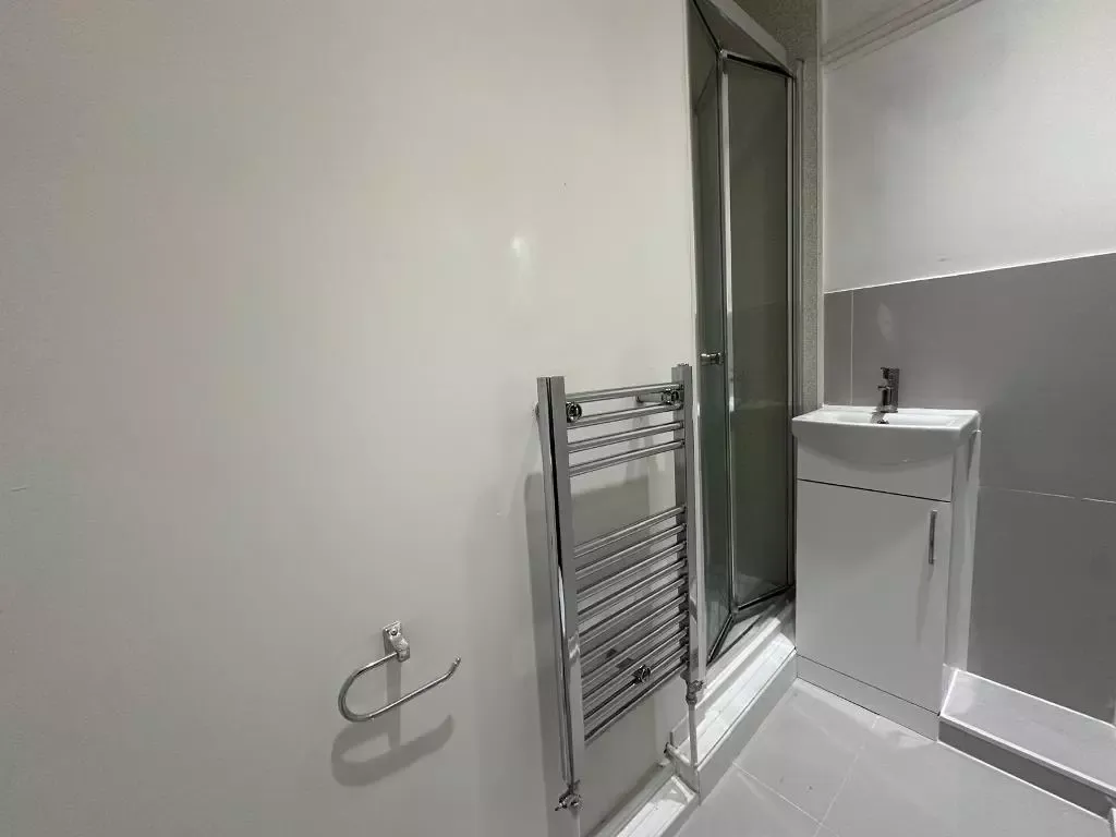 Additional image 11 of 6 bed shared accommodation to rentCavendish Avenue, Eastbourne BN22