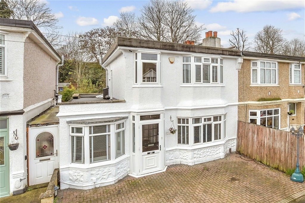 Property photo 1 of 15 External (Web)