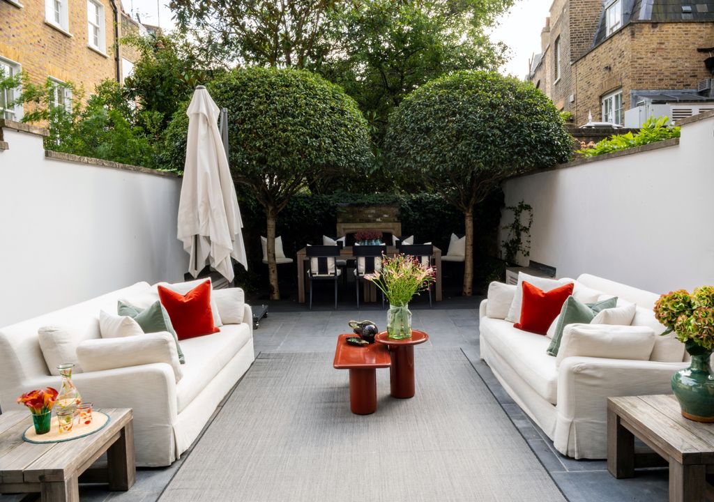 Property photo 1 of 26