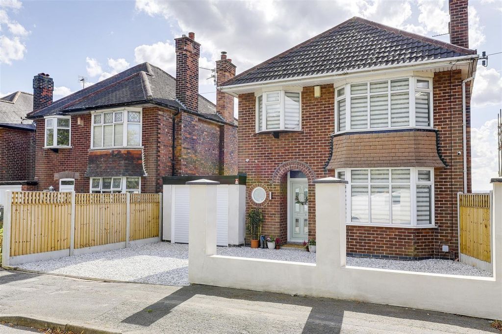 Property photo 1 of 21