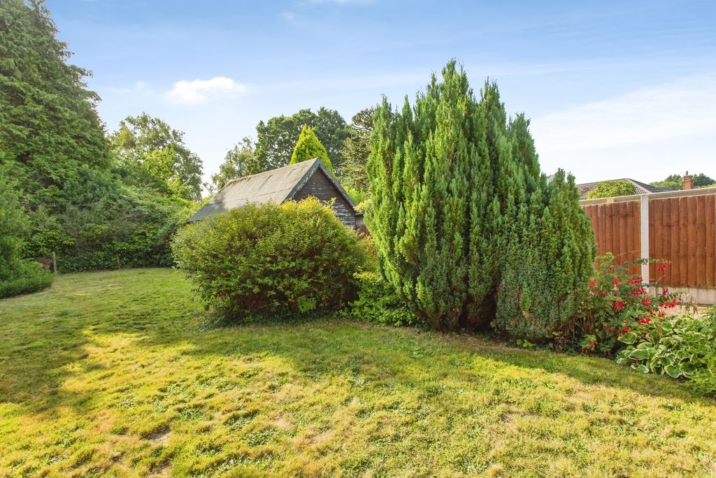 Property photo 1 of 21 Rear Garden