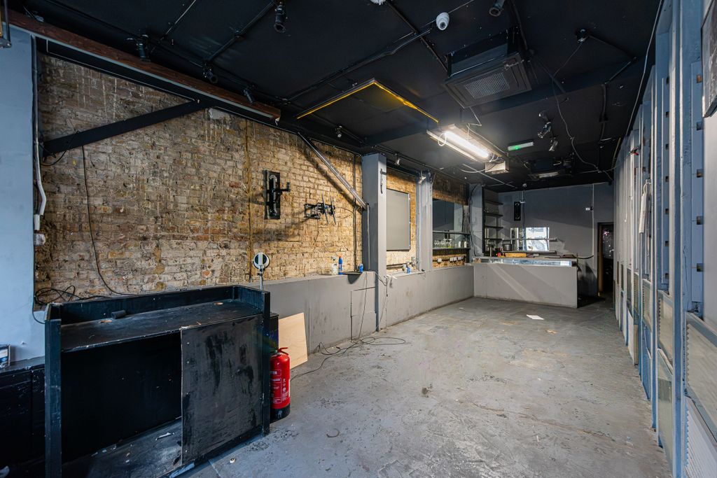 Property photo 2 of 6 Camden Street 11-002