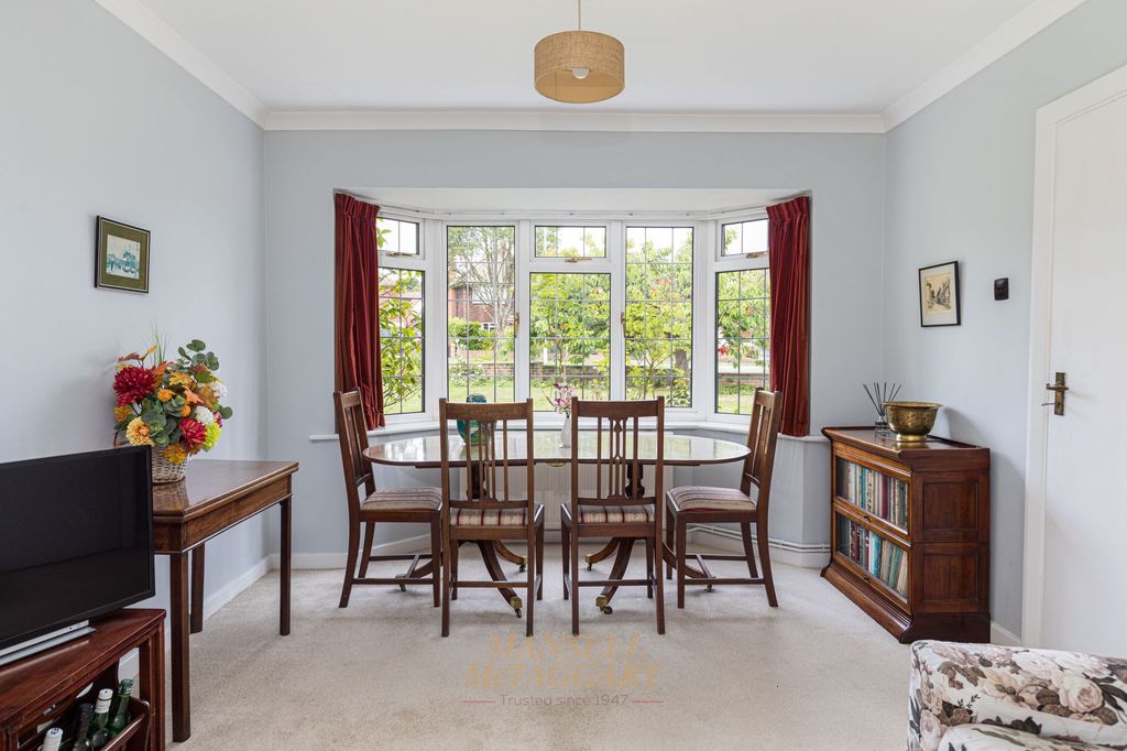 Property photo 3 of 19