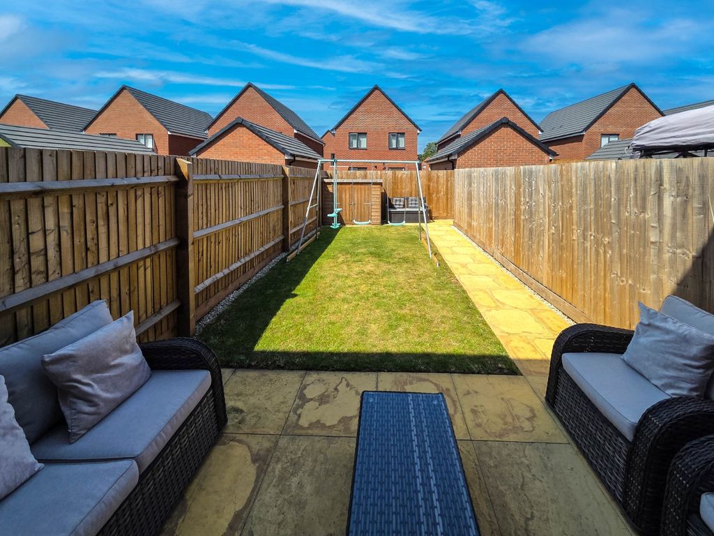 Property photo 2 of 18 Picture No. 03