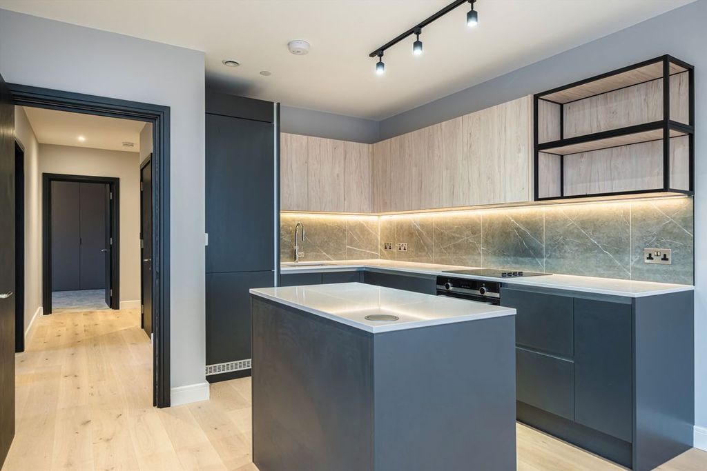 Property photo 3 of 9