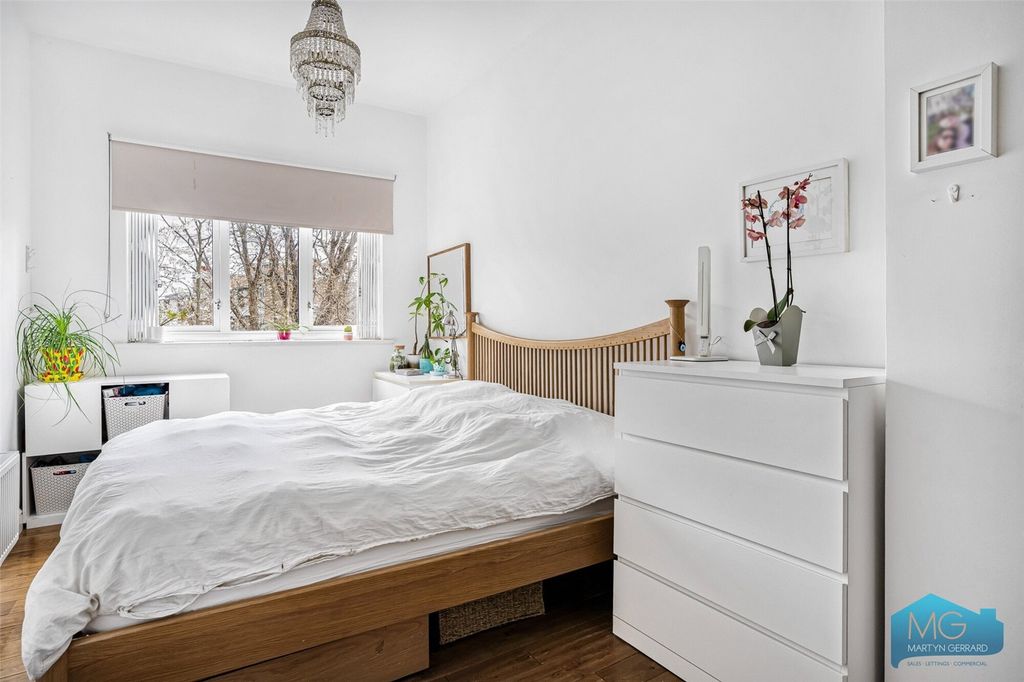 Additional image 15 of 3 bed flat for saleHighbury Park, London N5