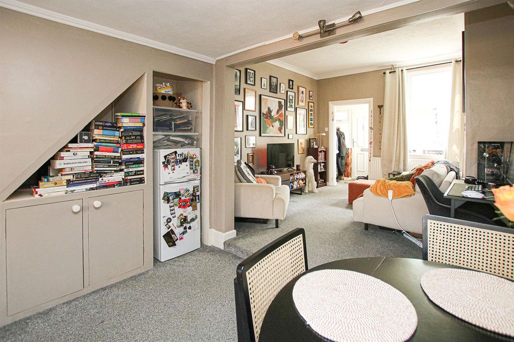 Property photo 2 of 11 Img_9077.Jpg