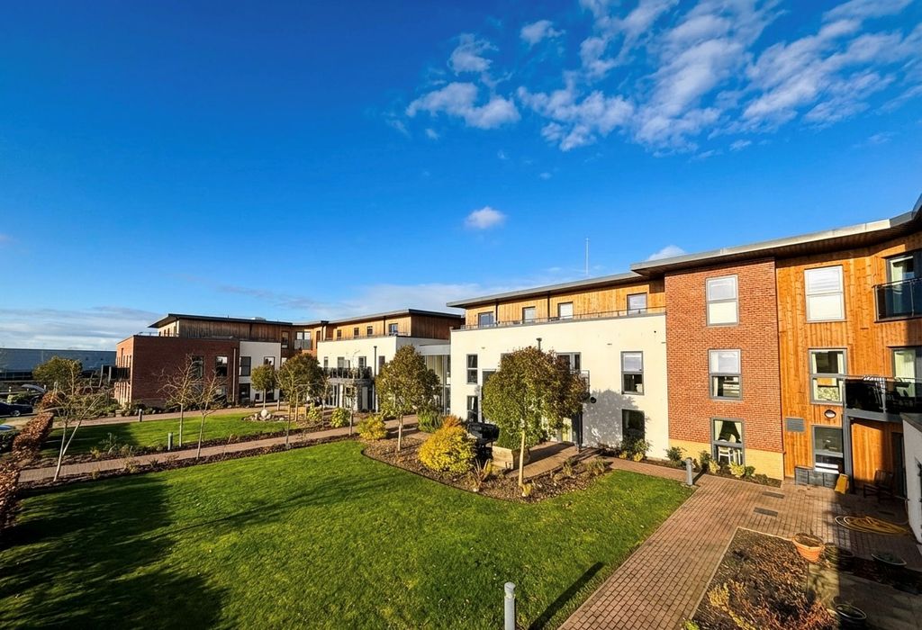 Property photo 1 of 10