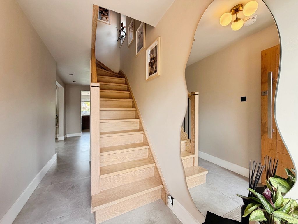 Property photo 2 of 19 Pbox-Img.Jpg