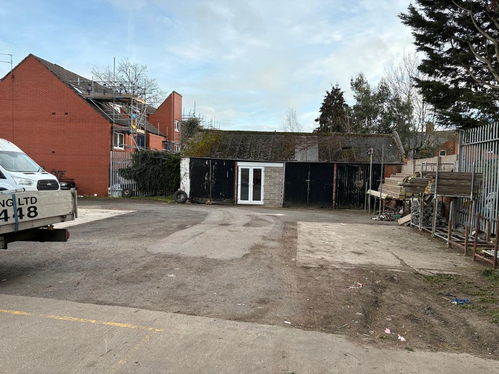 Property photo 3 of 5