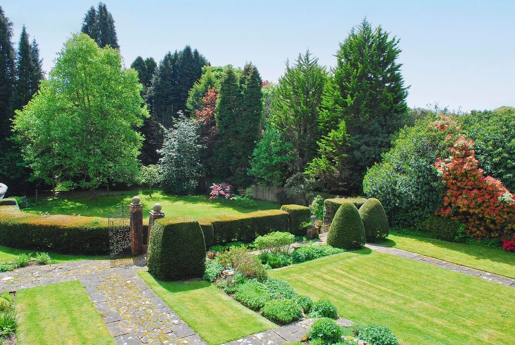 Property photo 3 of 14