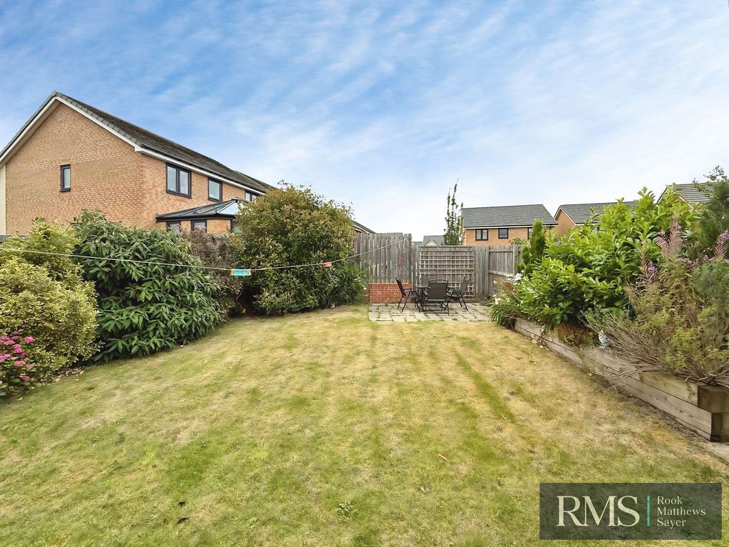 Property photo 2 of 11 Photo 10