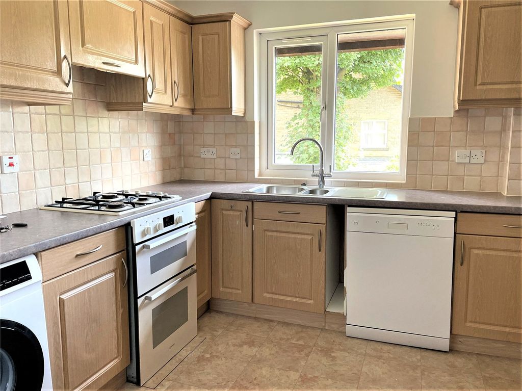 Property photo 2 of 14 Picture No. 02