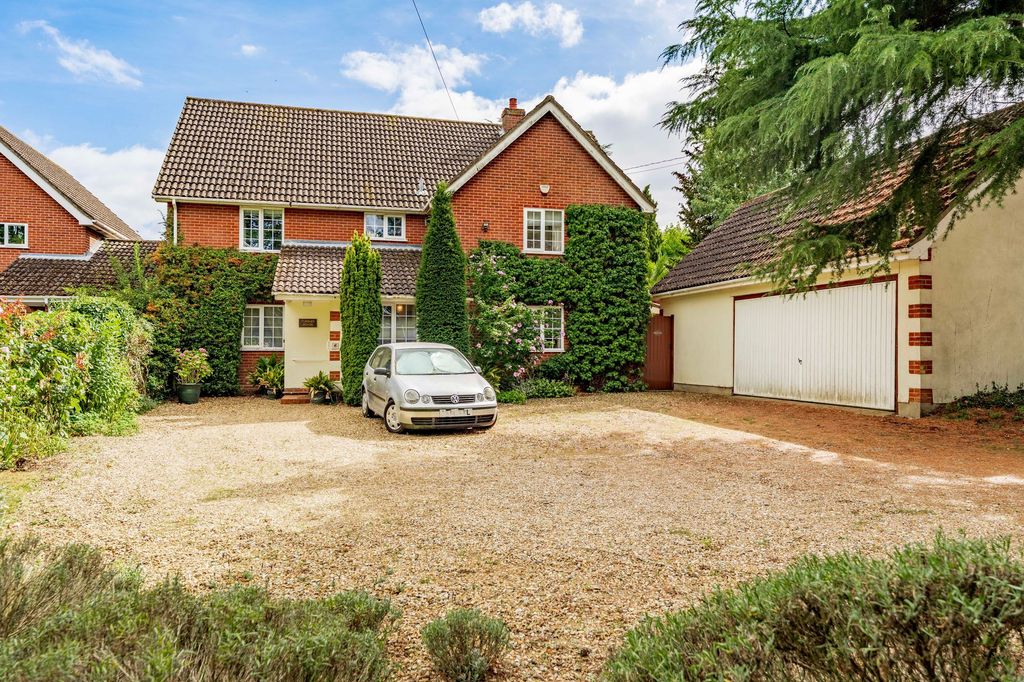 Property photo 1 of 28