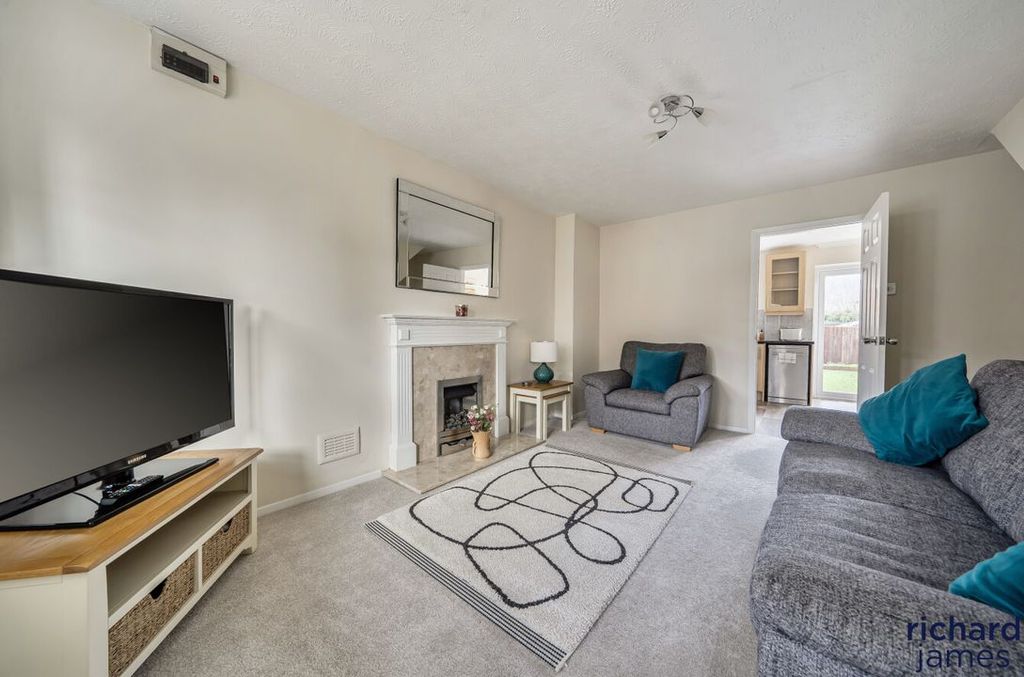 Property photo 2 of 17 A7Ed1F0F1438432A832E2Fde23B3A78F