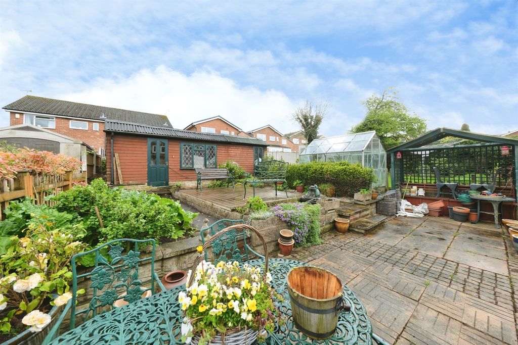 Property photo 3 of 20