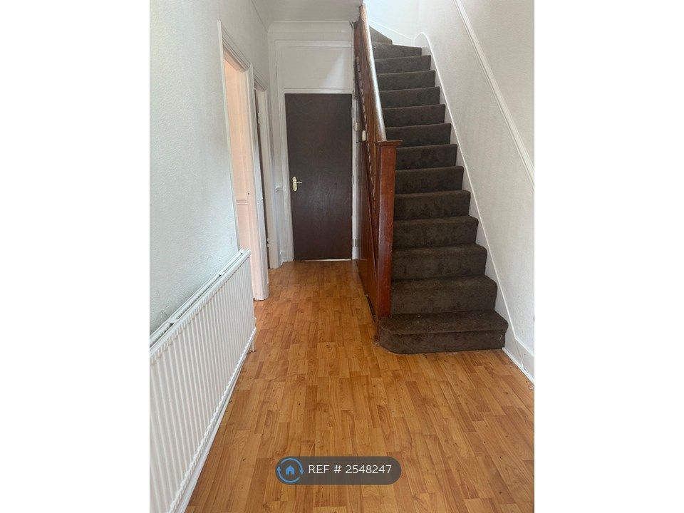 Property photo 3 of 28