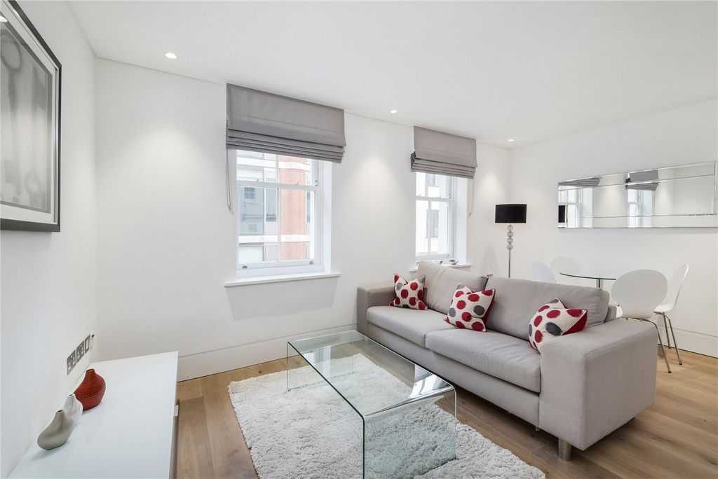 Property photo 1 of 8 Romilly Street