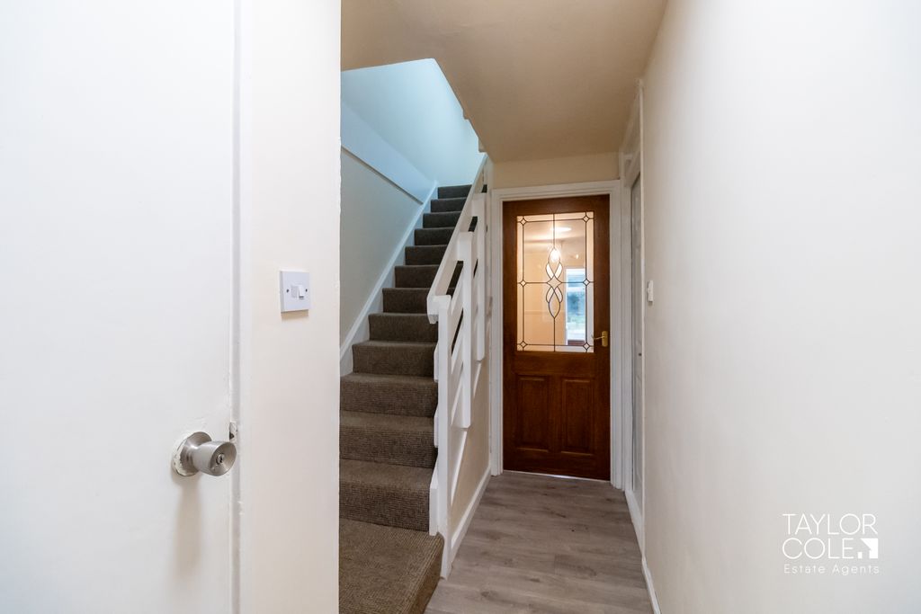 Property photo 2 of 26