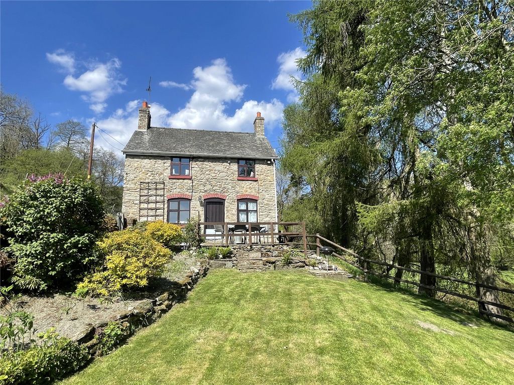 Property photo 2 of 38 Picture No. 33