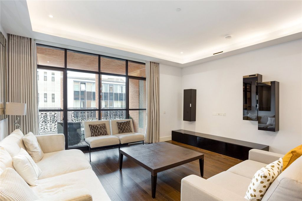 Property photo 3 of 10 Reception Room