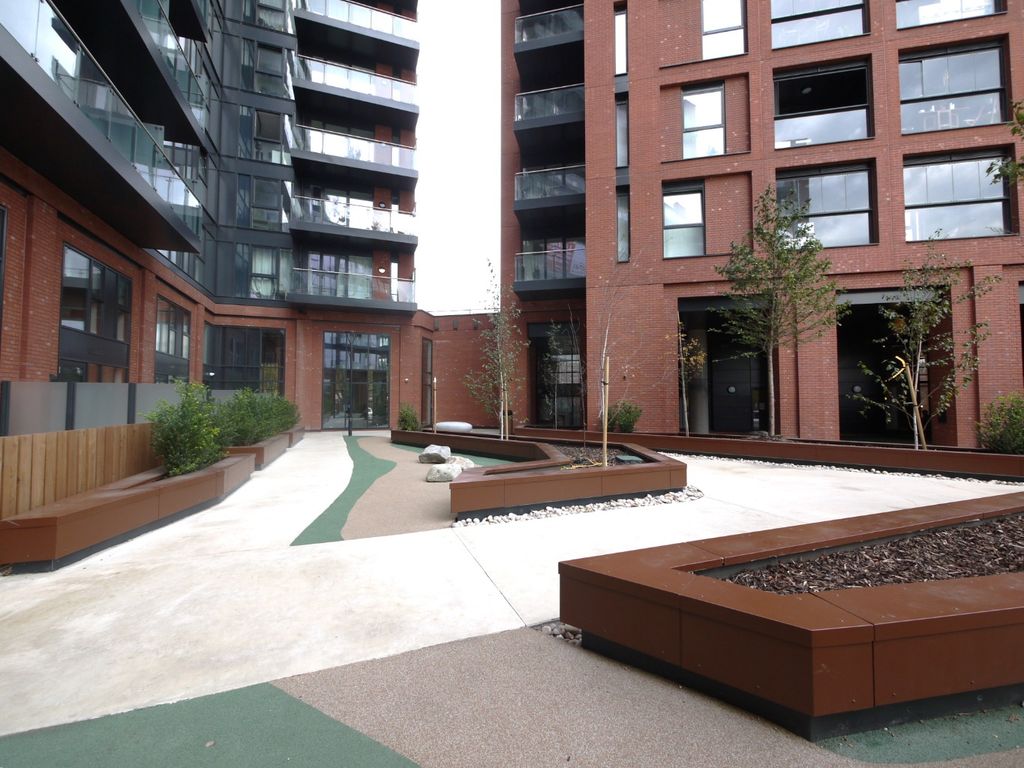 Property photo 1 of 10 1895211