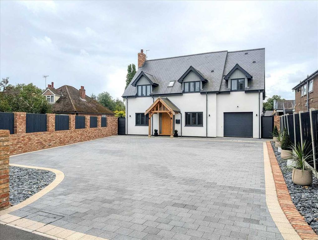 Property photo 1 of 33 Main Picture