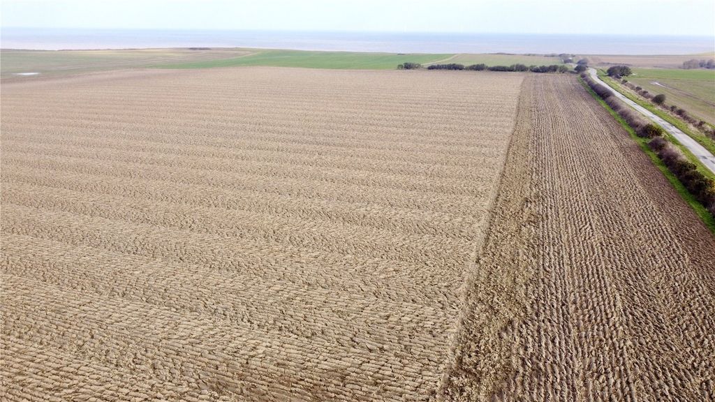 Property photo 2 of 8 Picture No. 01