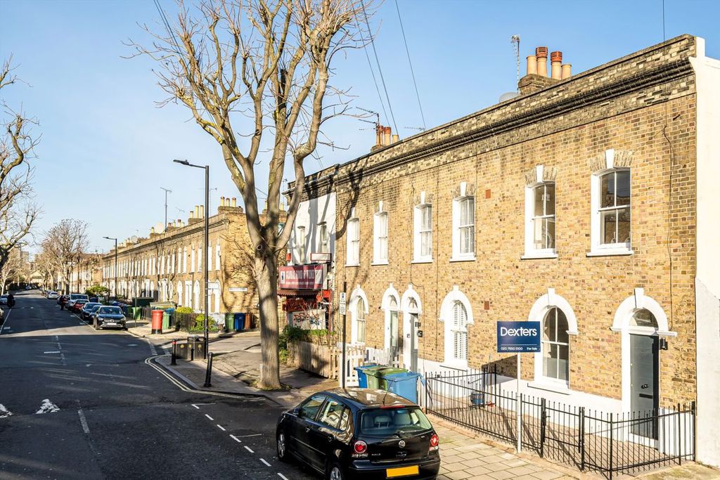 Property photo 1 of 12