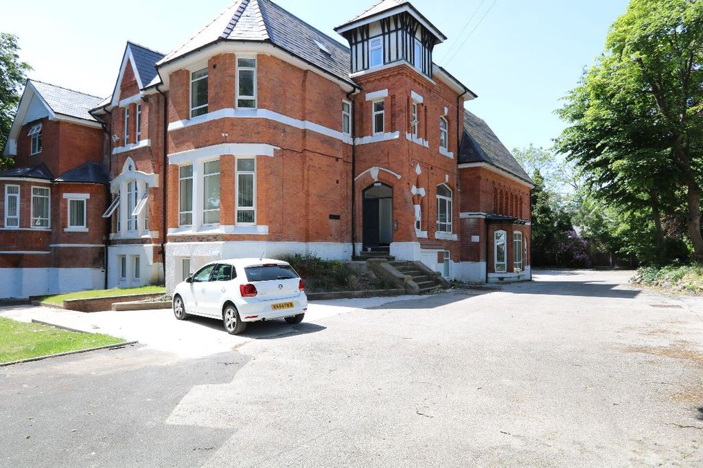 Property photo 3 of 21