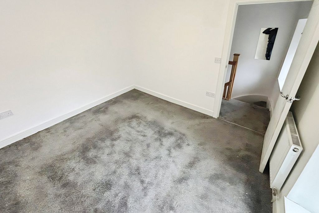 Additional image 4 of 3 bed terraced house to rentGlendower Street, Merthyr Tydfil CF48