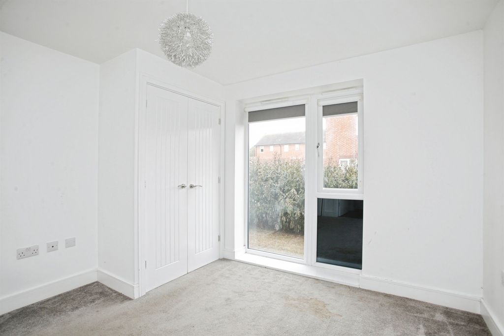 Additional image 10 of 2 bed flat for saleDoyle Close, Rugby CV21