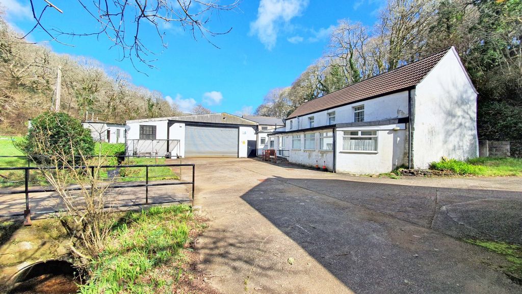 Property photo 1 of 24