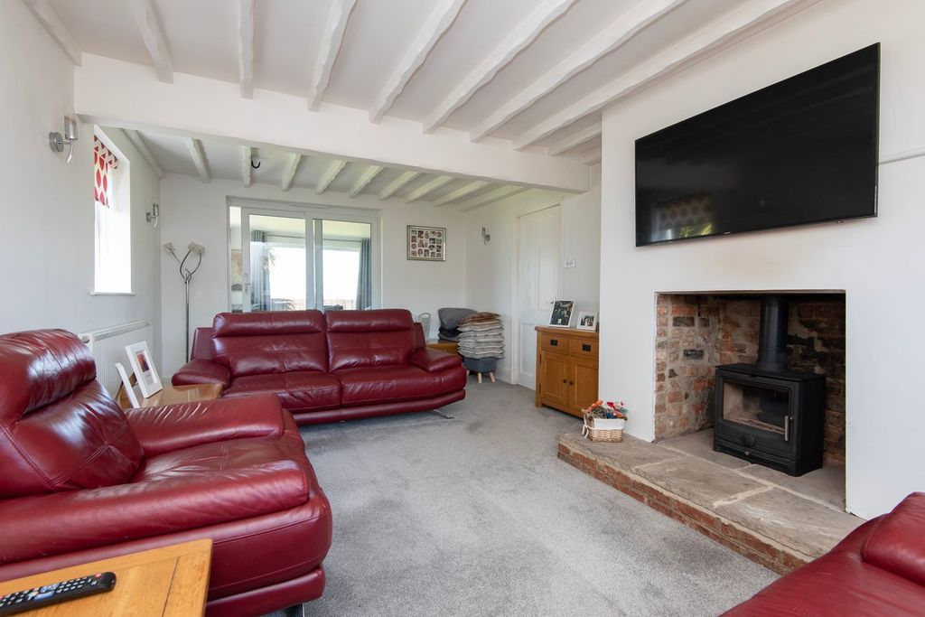 Property photo 3 of 22