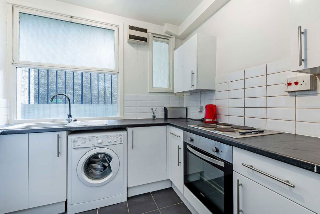 Property photo 3 of 4