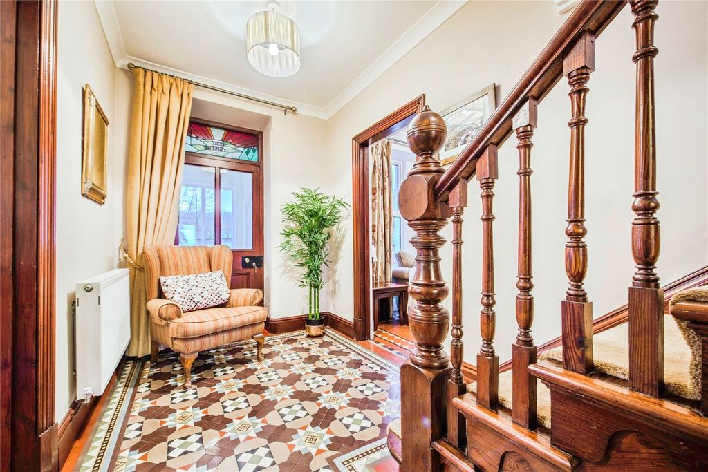 Property photo 3 of 47 Hallway