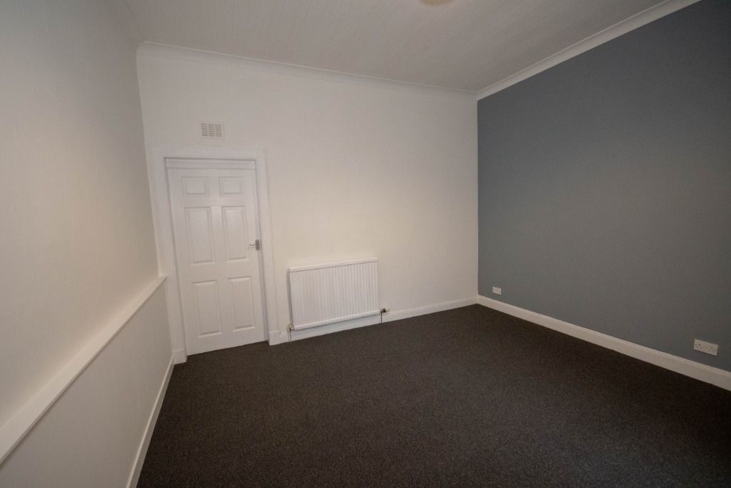 Property photo 3 of 9 Photo 3