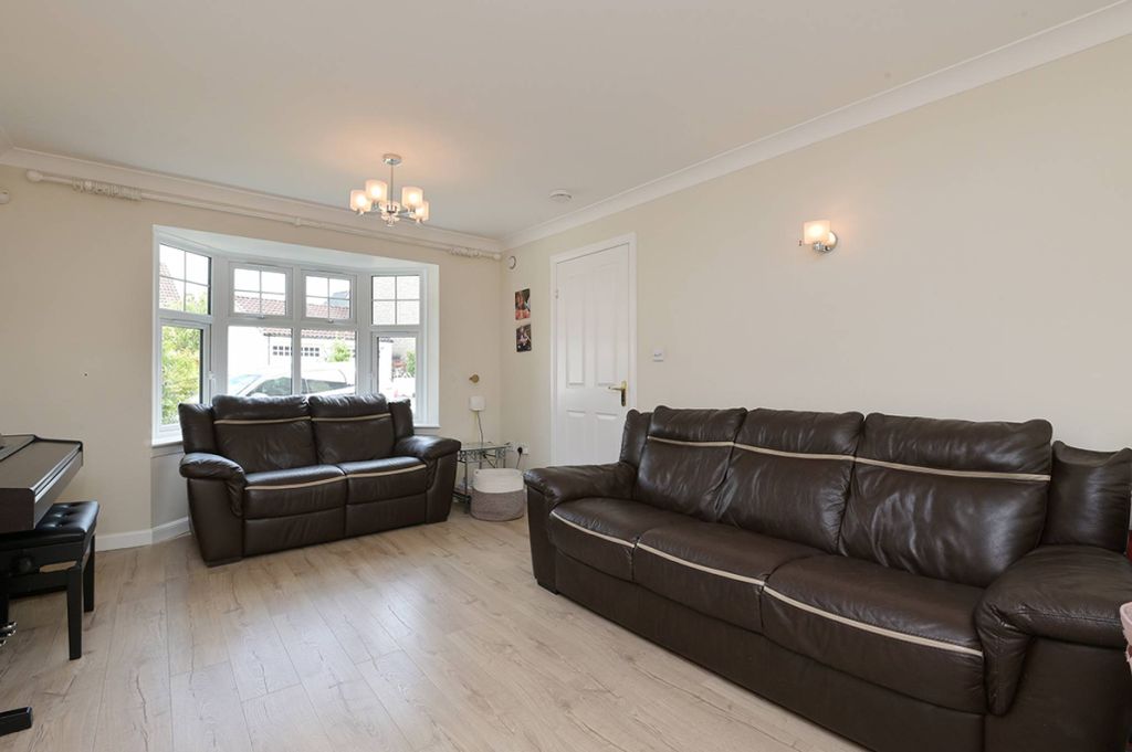 Property photo 3 of 30