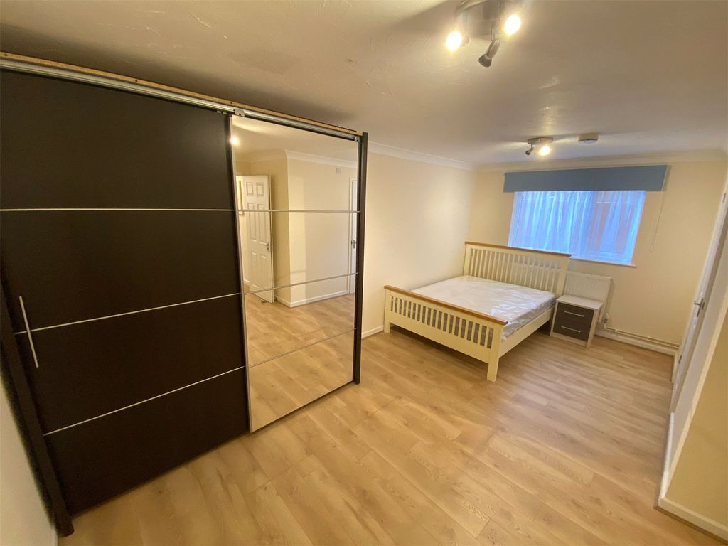 Property photo 1 of 7 Picture No. 06