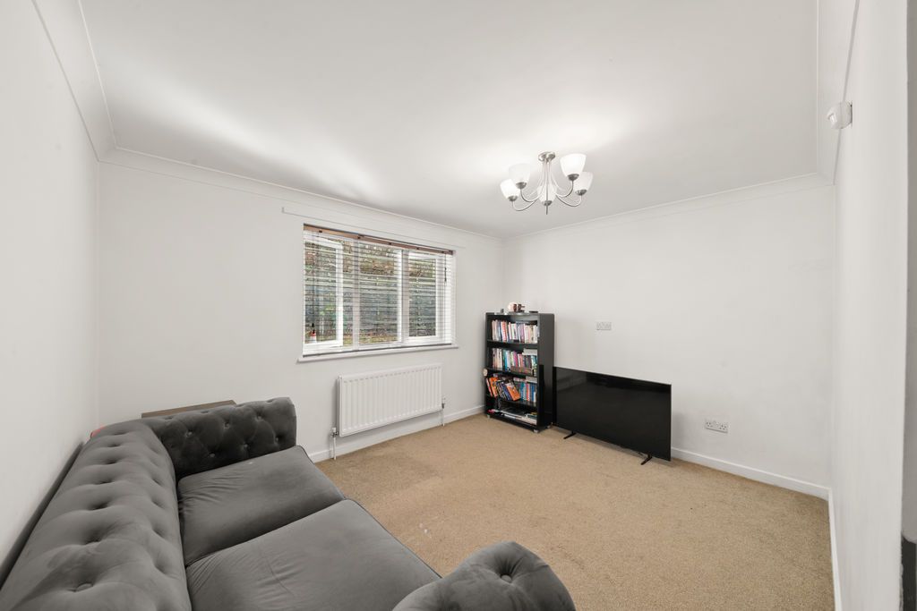 Property photo 3 of 14 Photo 1