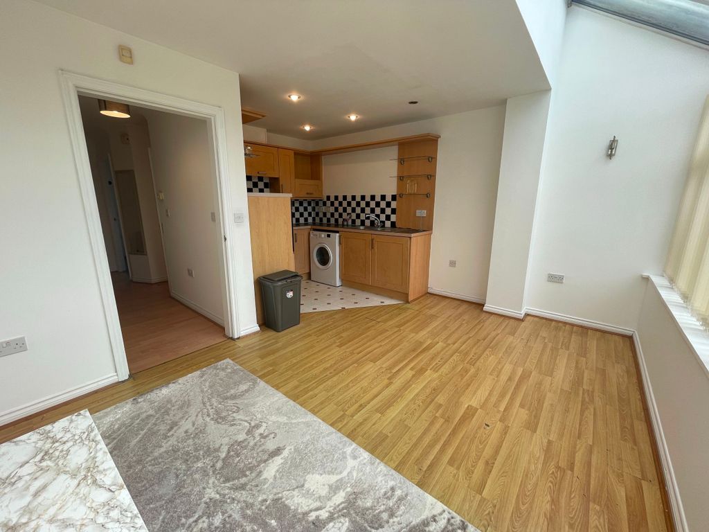 Property photo 3 of 30