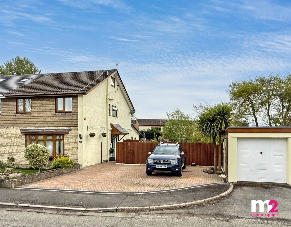 Property photo 1 of 29