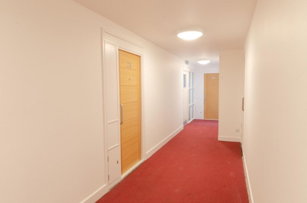 Property photo 2 of 8 Internal Communal Hallway