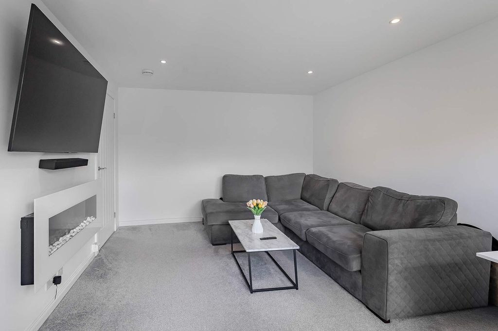 Additional image 8 of 2 bed flat for saleBaron's Hill Court, Linlithgow EH49